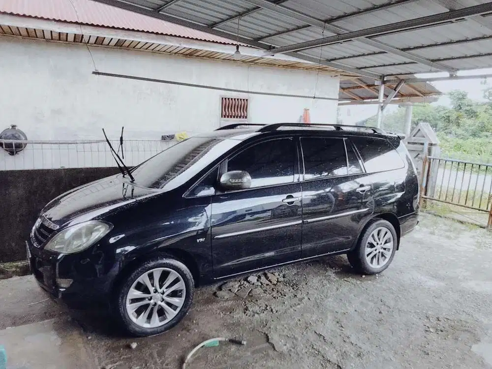 Toyota Kijang Innova 2008 Bensin
