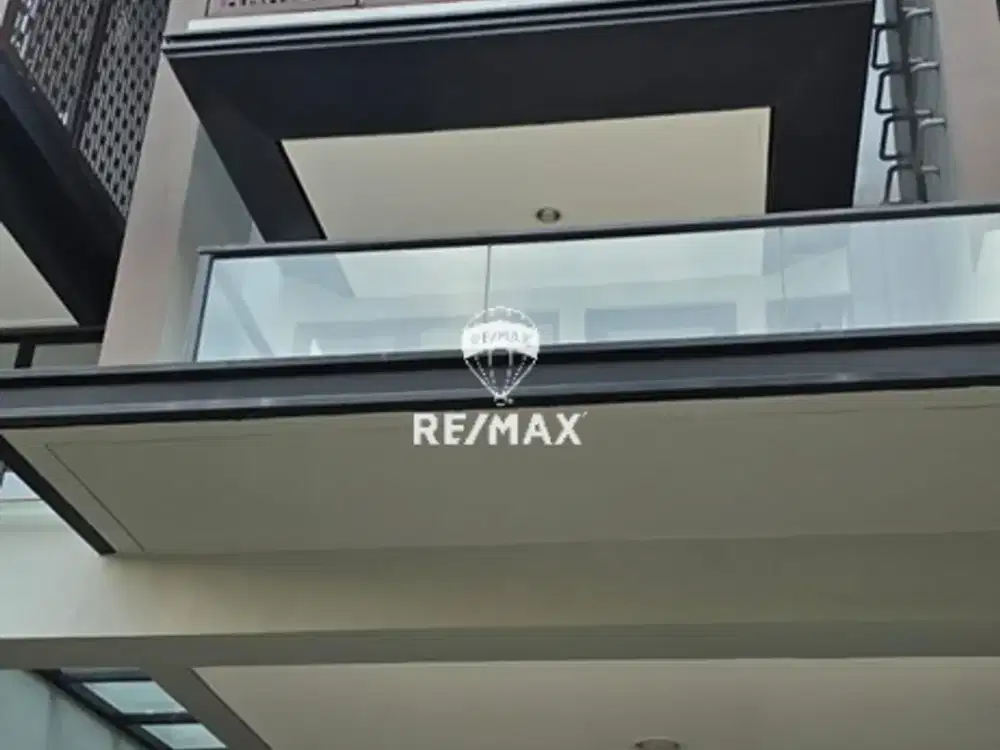 Rumah Brand New Full Furnished Siap Huni,  tinggal Bawa Koper di Kawasan terdepan Cilandak dekat MRT