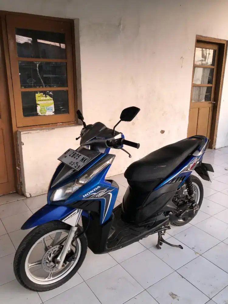 Honda Vario CBS 2010 kumplit isi