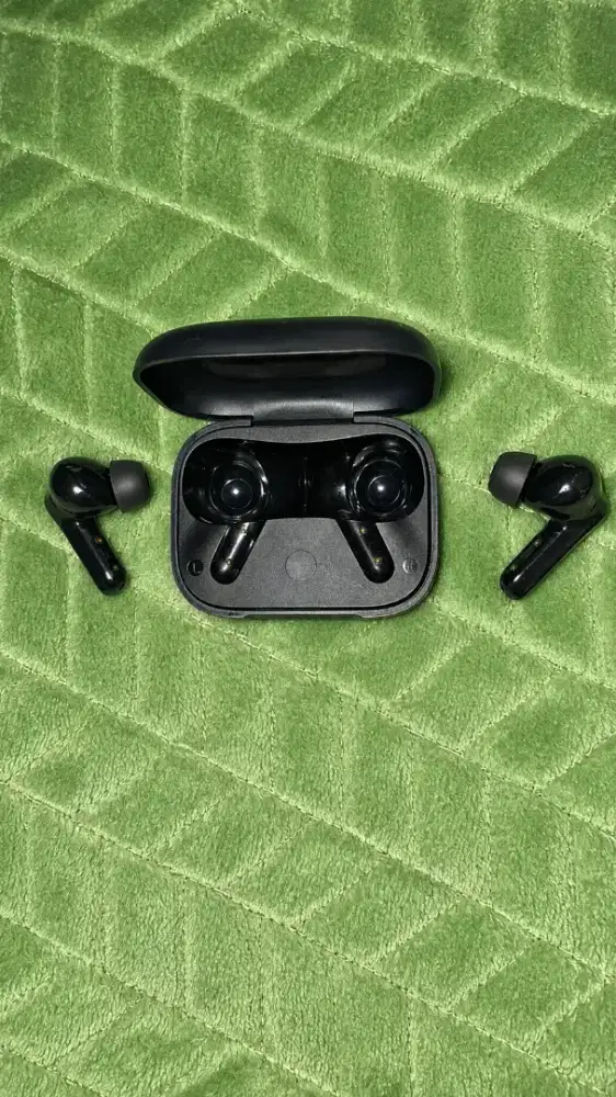 [ PRELOVED] EarFun Air 4 pro Black Original