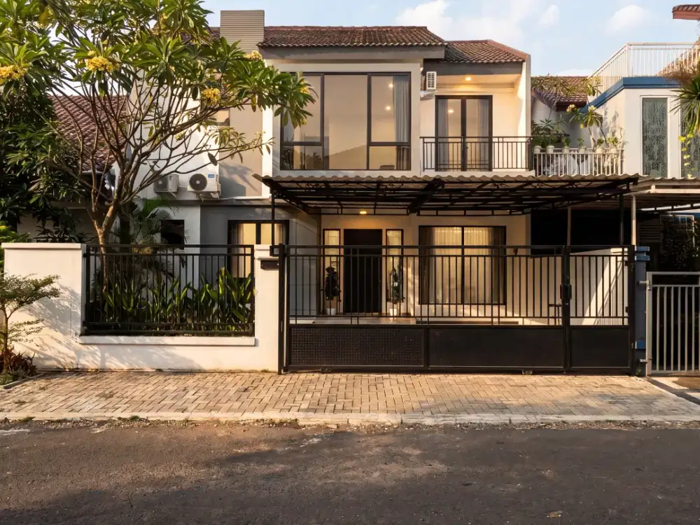 Kencana Loka, BSD Rumah 2 Lantai Layout Nyaman untuk Keluarga