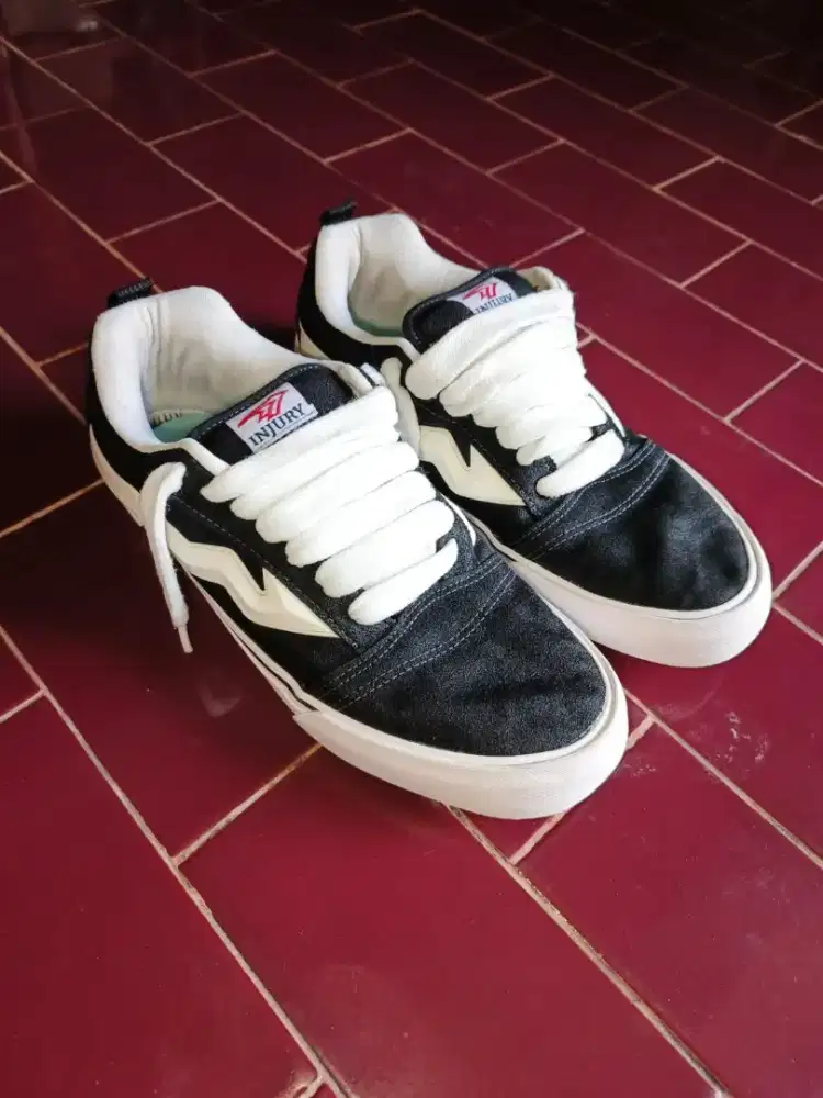 Sepatu Gemuk Injury , Size : 44