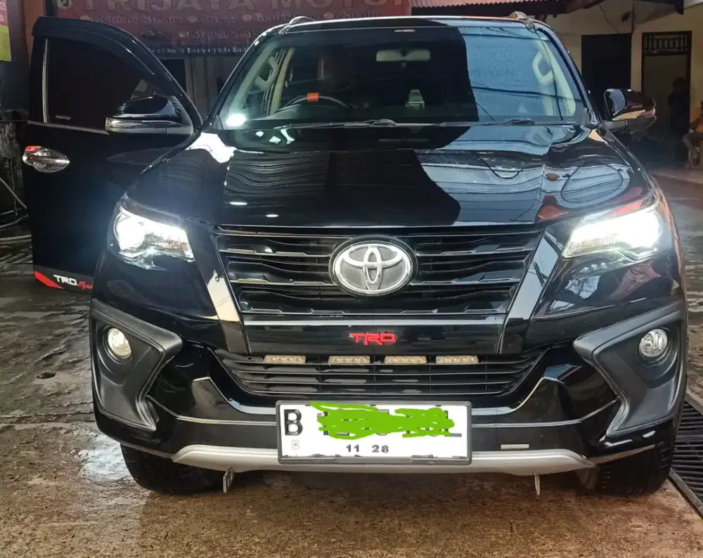 Fortuner TRD sportivo DSL Barcode 2018