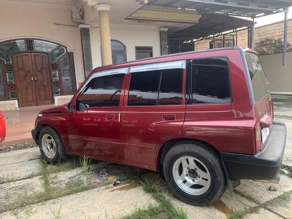 Suzuki sidekick pribadi terawat komplit