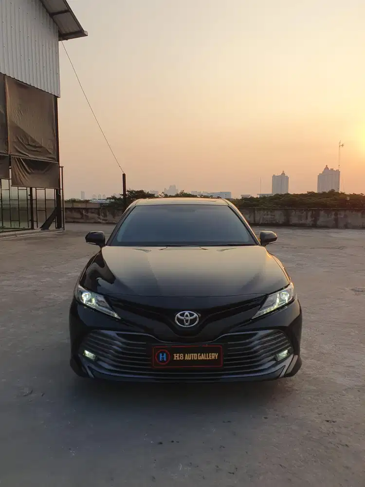 TOYOTA CAMRY V 2020