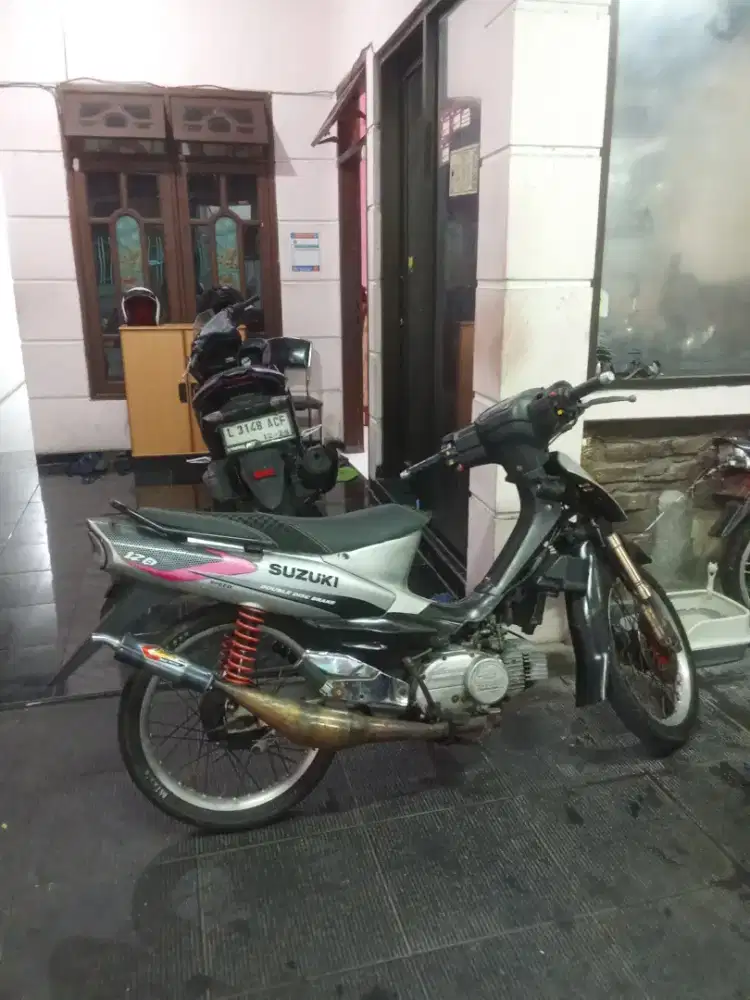 FS suzuki tornado