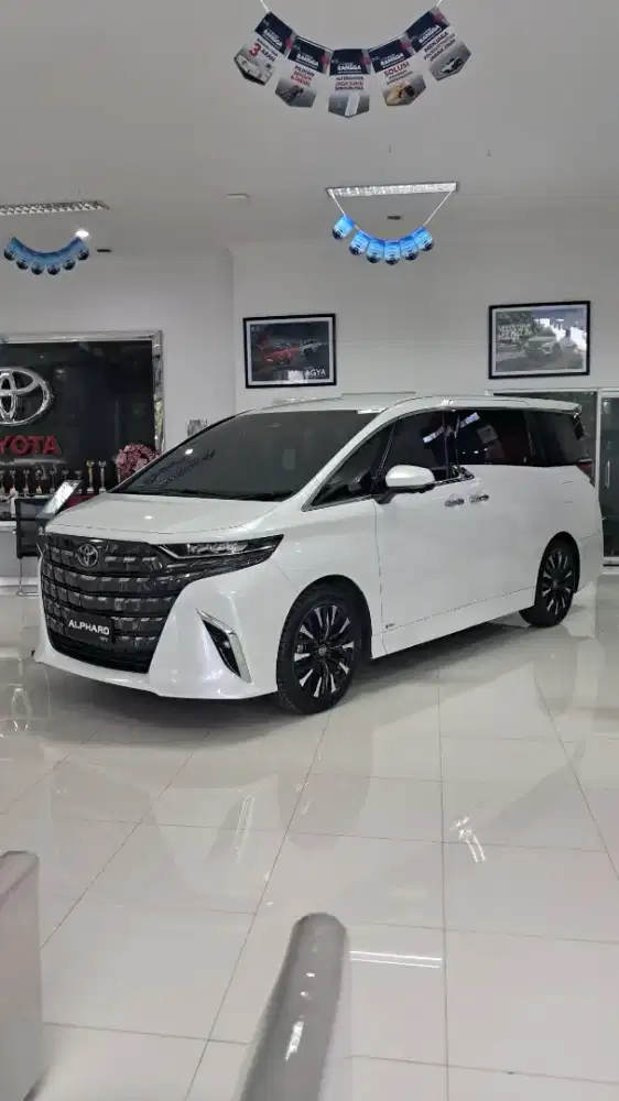 Toyota Alphard 2.5 Hybrid Cvt, PC