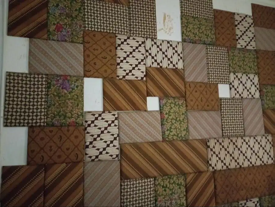 Pajangan Hiasan Dinding Motif Batik