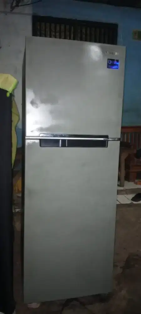 Dijual kulkas inverter jumbo 2pintu normal