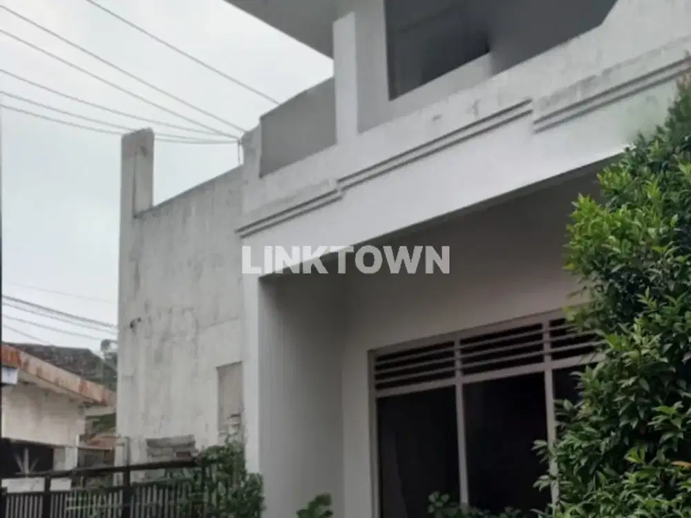 Barang Langka Disewakan Rumah 2 Lantai Depan Tunjungan Plaza