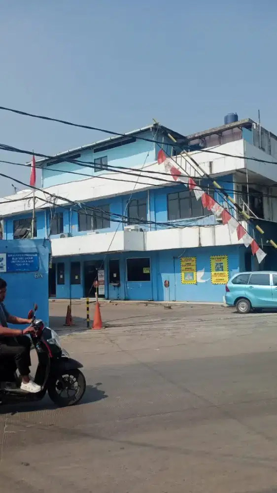 BUTUH DRIVER TAXSI BANDARA
