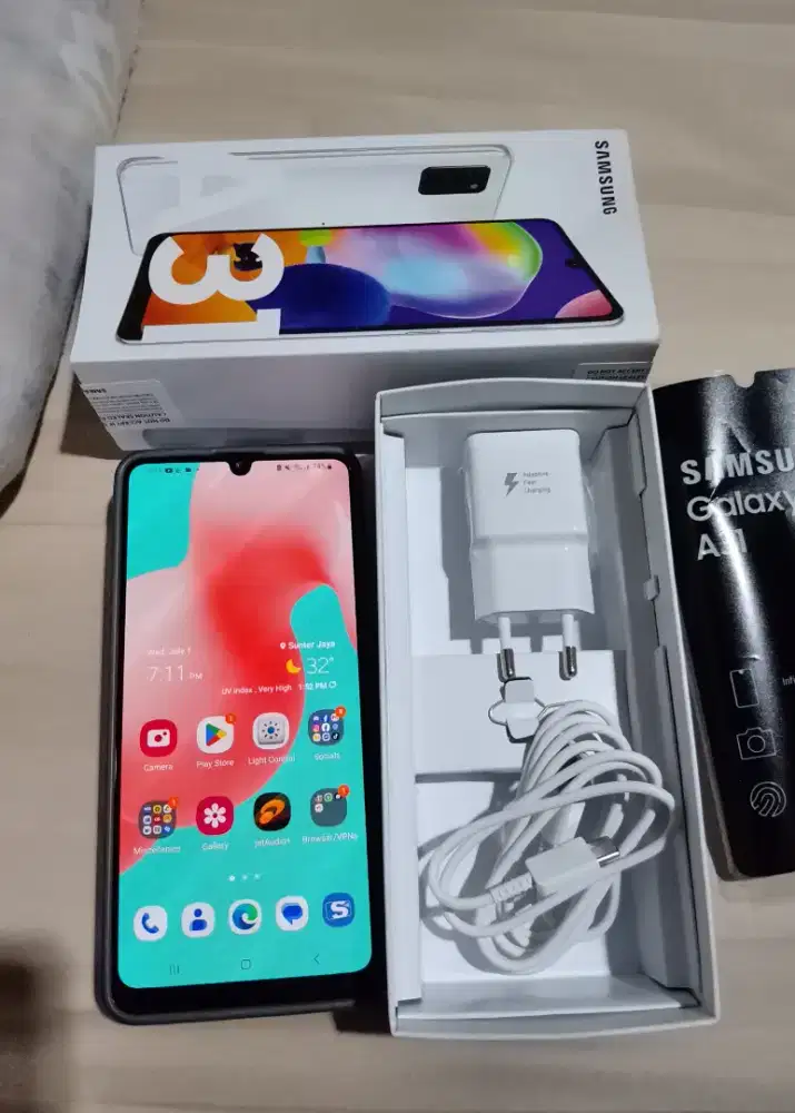Samsung Galaxy A31 6/128 Putih