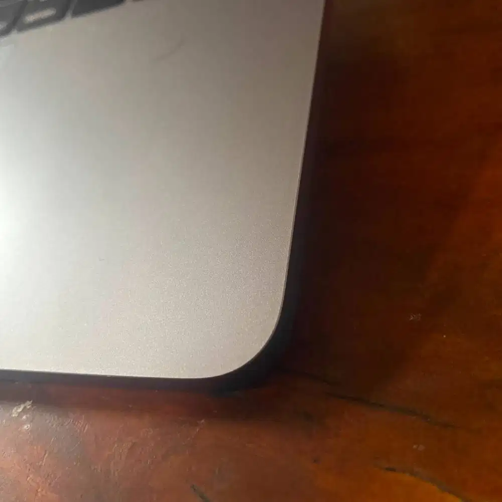 MacBook Pro 13 inch 2017 Non Touch Bar i7 16GB 256GB