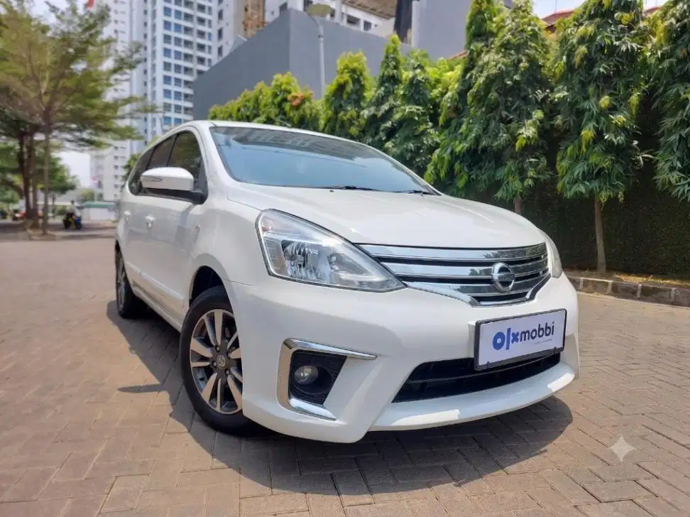 DP Murah Nissan Grand livina 1.5 Highway Star Bensin-AT 2017 CERCB