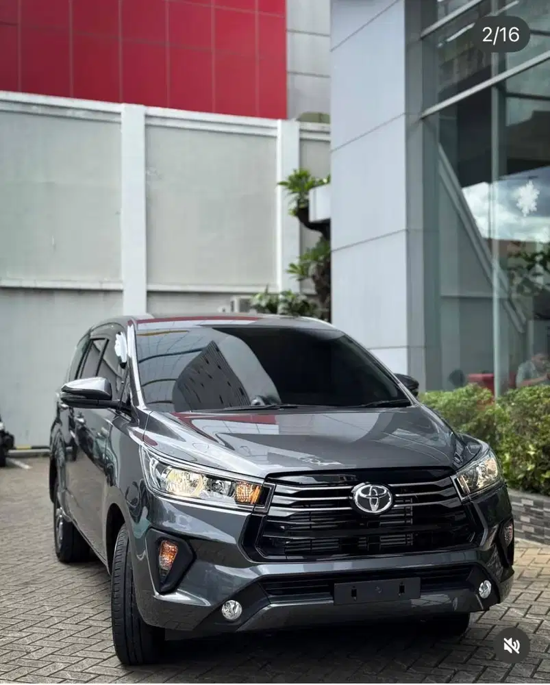 Toyota Innova Reborn MT