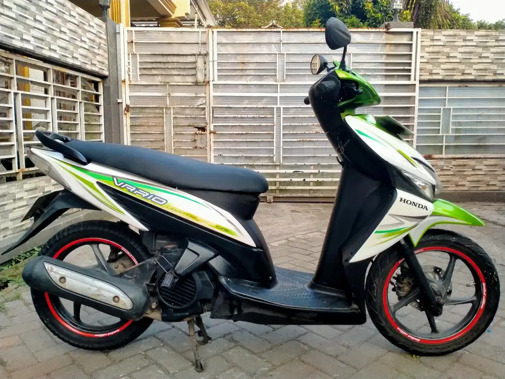 Honda Vario lengkap motor sehat walafiat keterangan detail dibawah