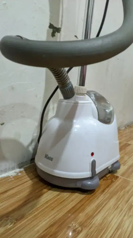 Strika uap merk KRIS