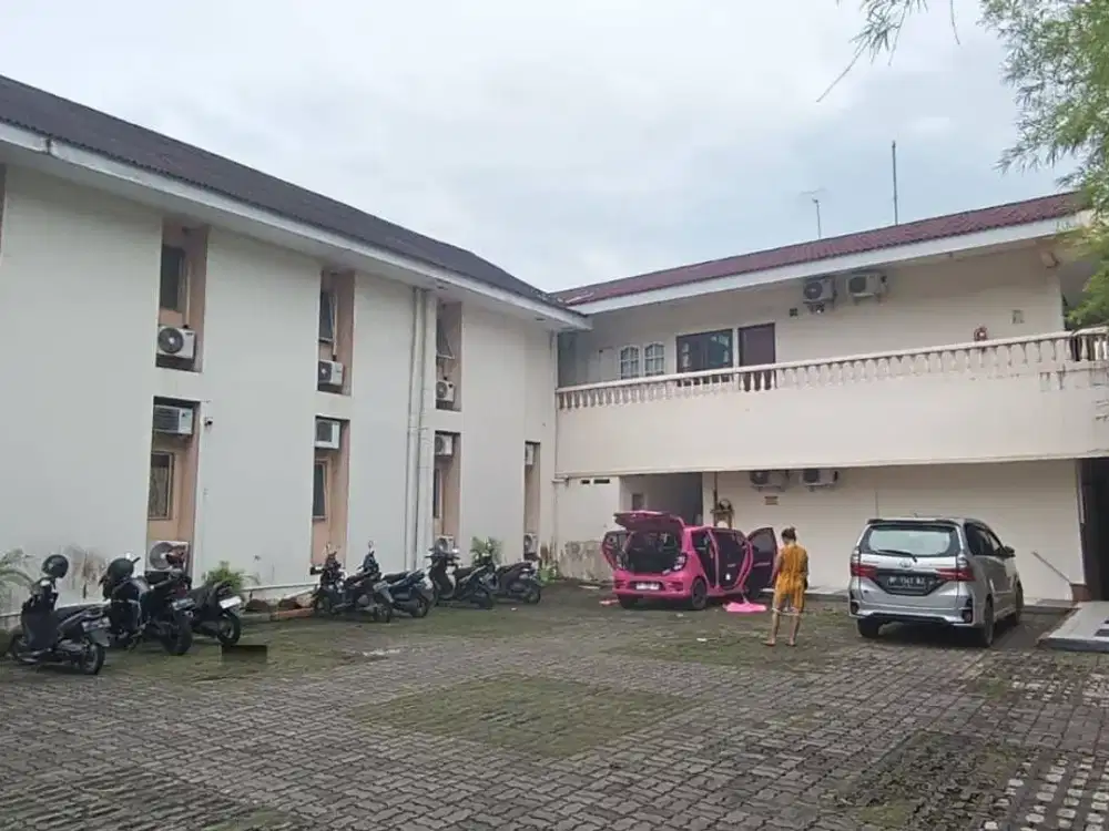 Kost 3 Lantai dengan 55 Kamar di Pelita Yang Masih Beroperasi