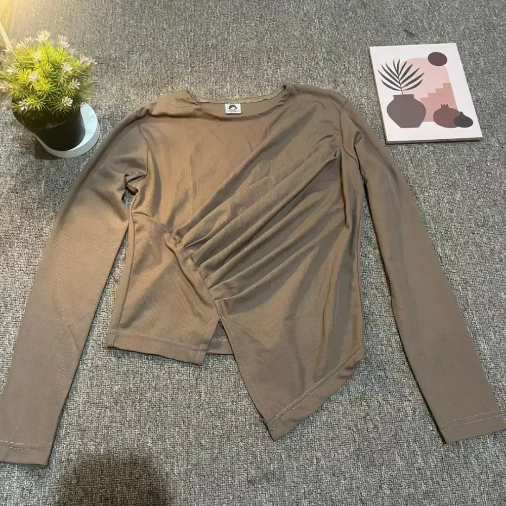 Baju Crop Lengan Panjang