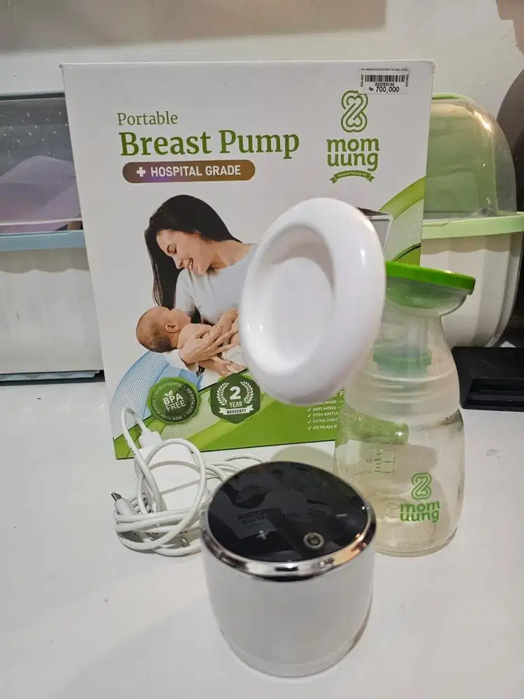 Mom uung breast pump