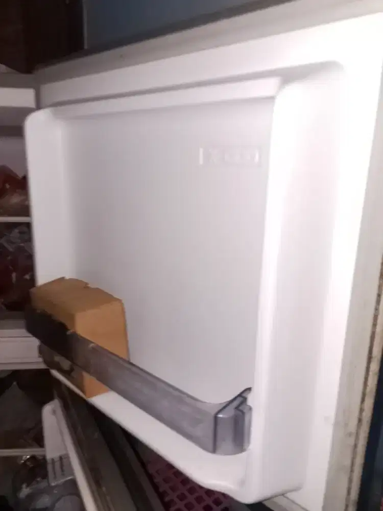 Kulkas 2 pintu Changhong