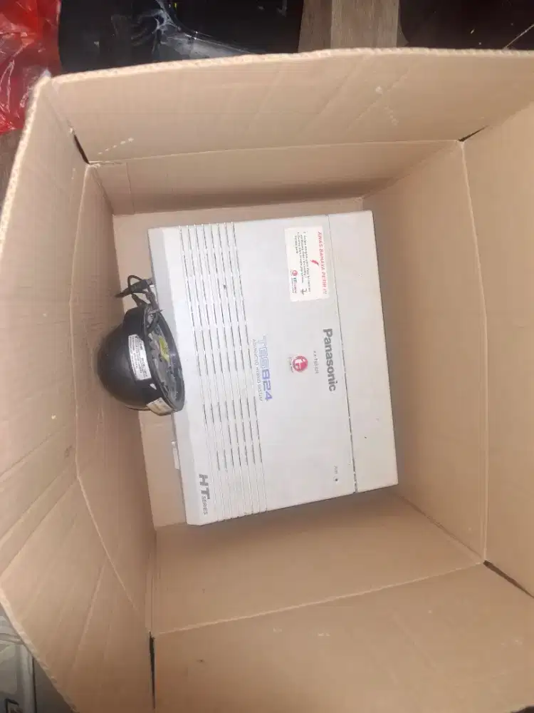 PABX Panasonis tes 824