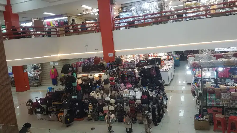 Lowongan kerja karyawati lokasi di Pasar Pagi Mangga dua