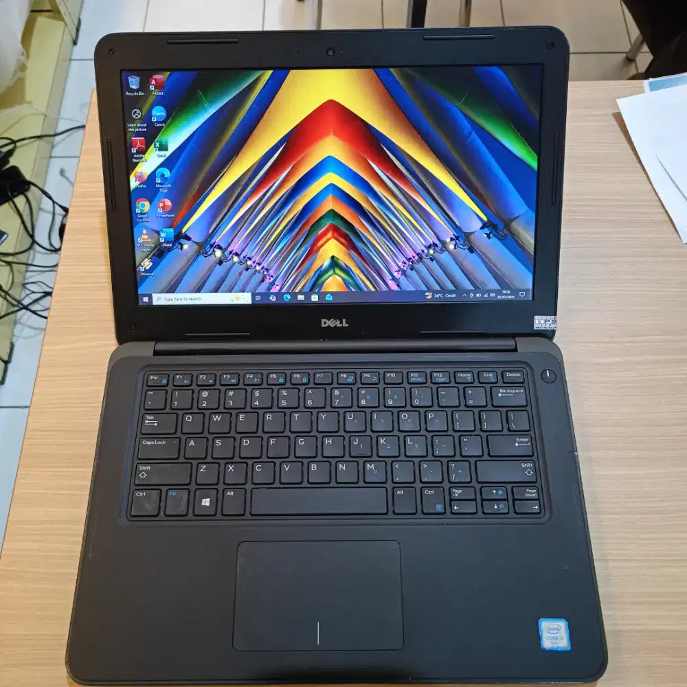 Laptop dell 3380 core i3 gen 6 ram 4GB SSD 256GB