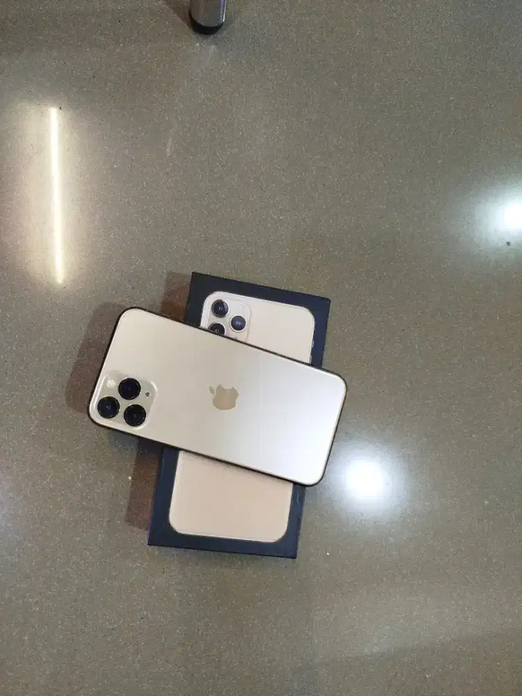 iPhone 11 pro 256gb diri. Baru