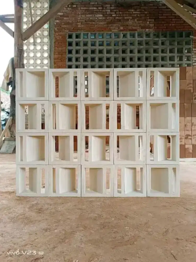 Loster beton minimalis