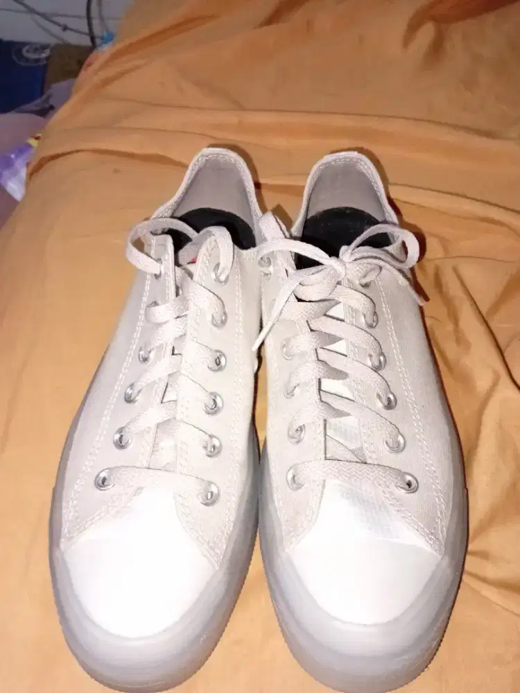 Sepatu pria second merk Converse all Star size 41