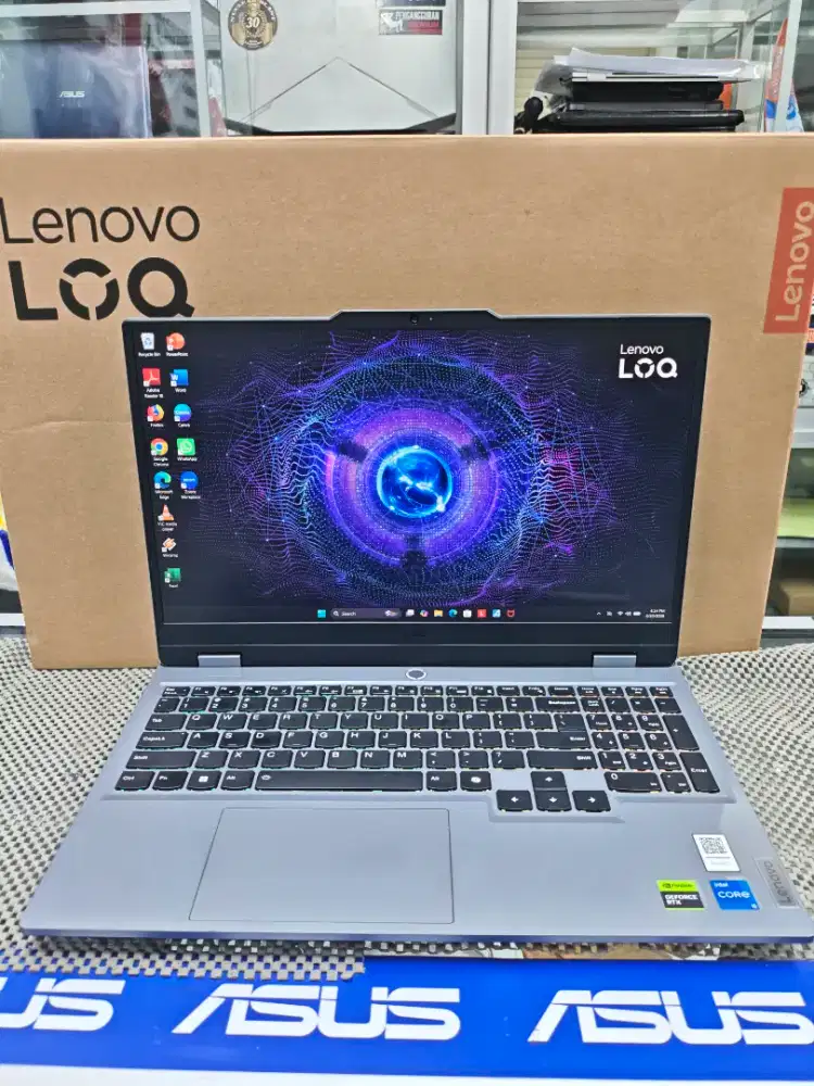Lenovo LOQ 15IRX9. Core i5-13450HX. Rtx 3050 6gb. Ram 12gb. Ssd 512gb
