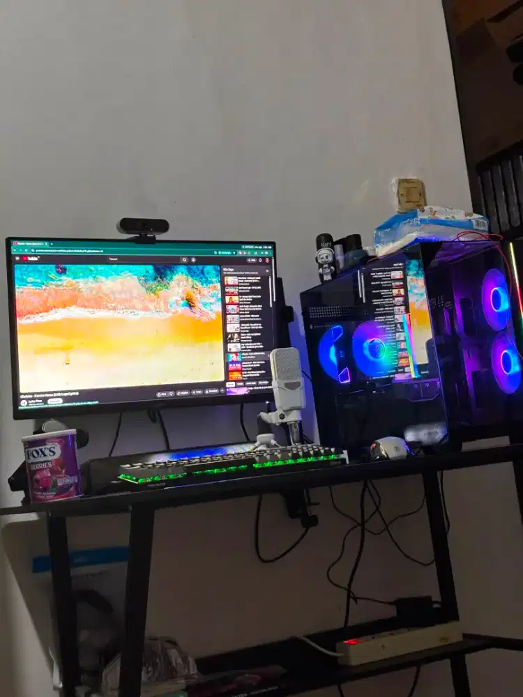 PC & MONITOR GAMING SIAP PAKAI.