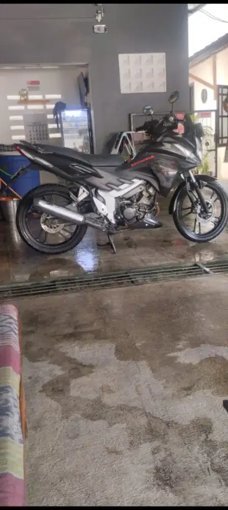 Honda CS1 2009 Black