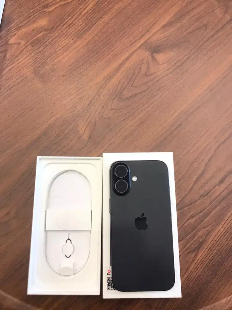 iphone 16 black
