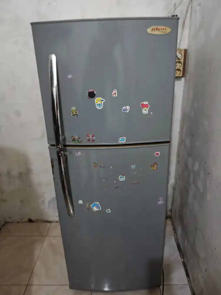 Kulkas 2 pintu panasonic