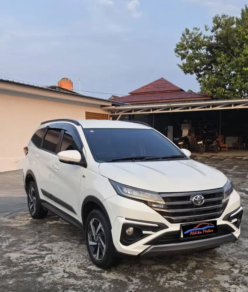Toyota Rush GR 2023 Metic