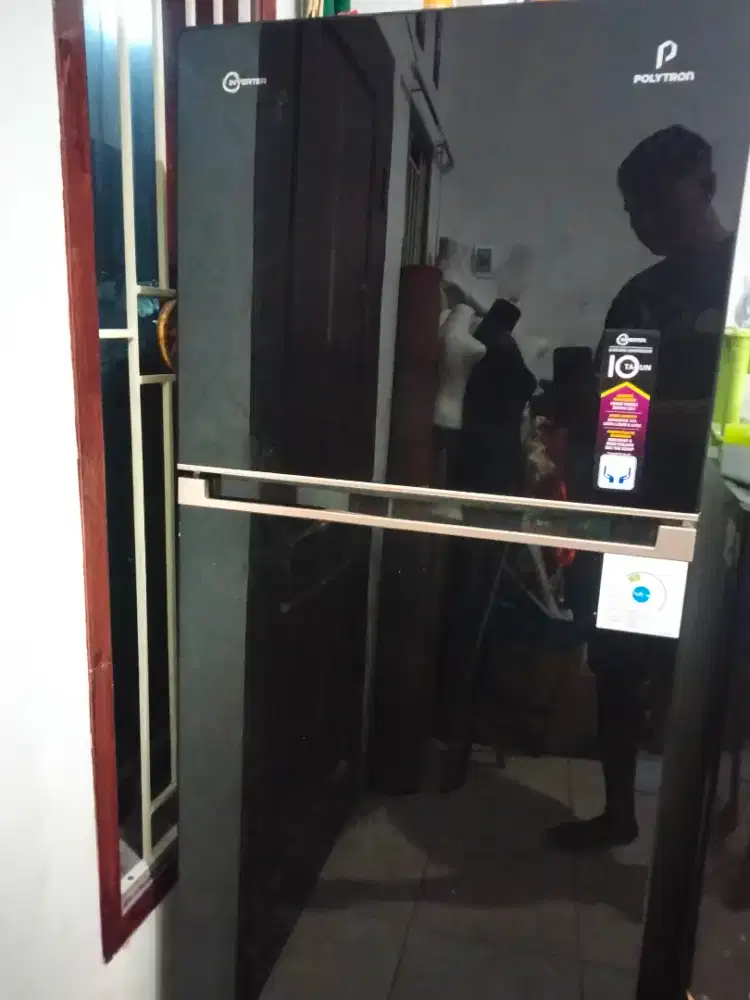 Kulkas Polytron Inverter 2 Pintu Gransi Kompresor 10 Tahun