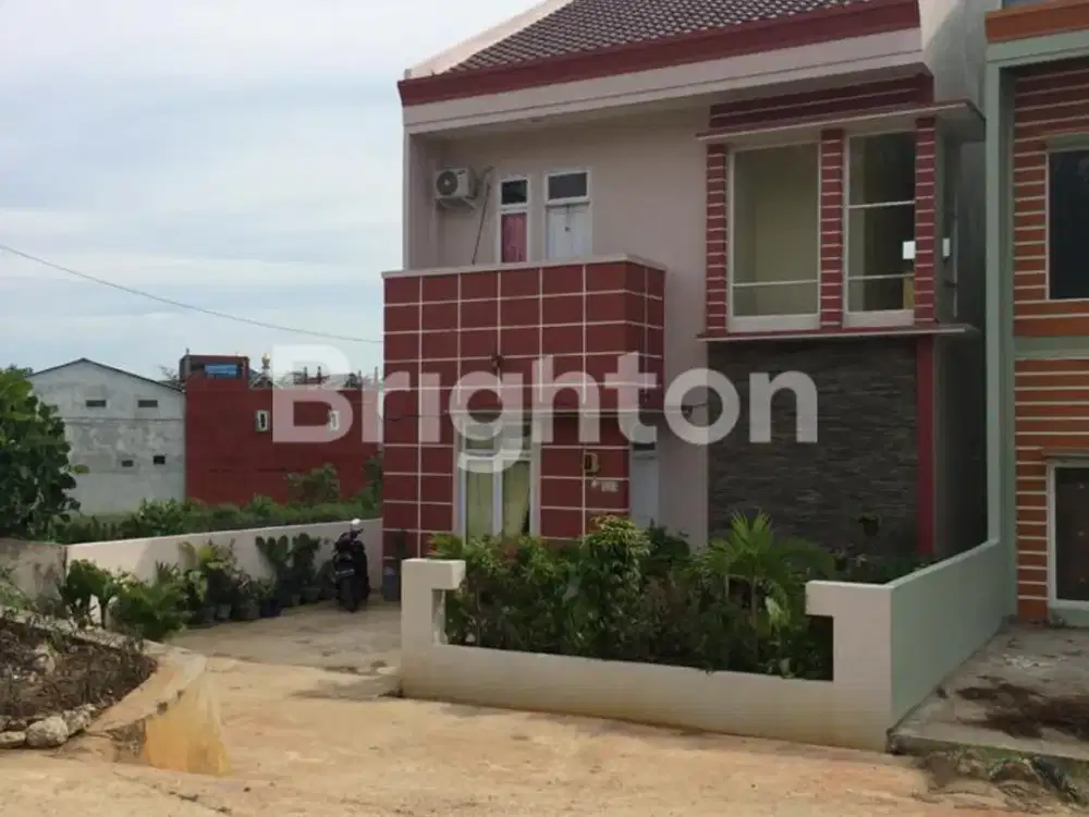 BALIKPAPAN, RUMAH CANTIK TENGAH KOTA (Y255)