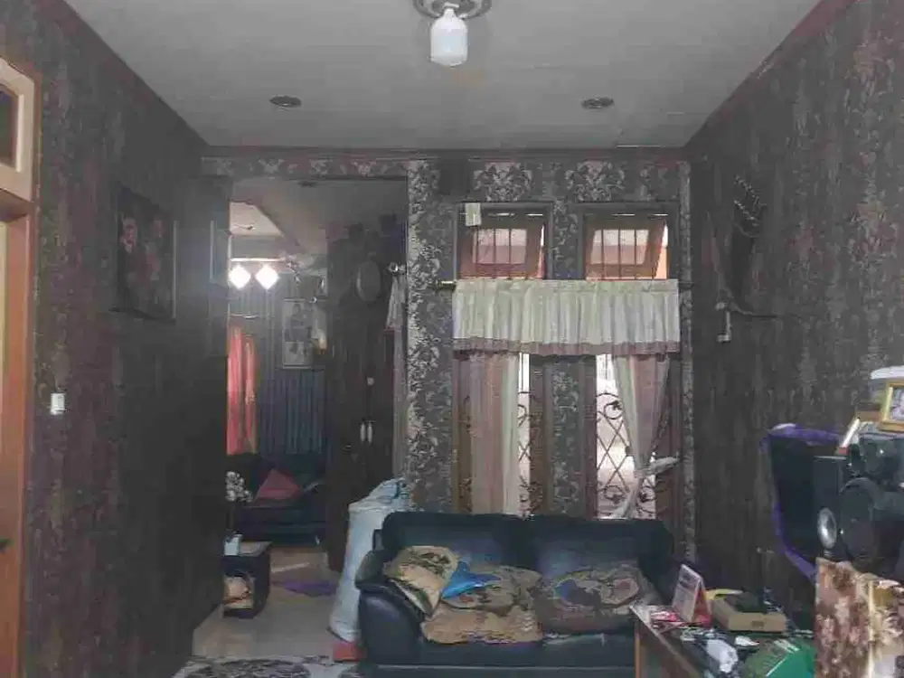 Dijual Rumah 1,5 Lantai di Harapan Indah 1 Bekasi