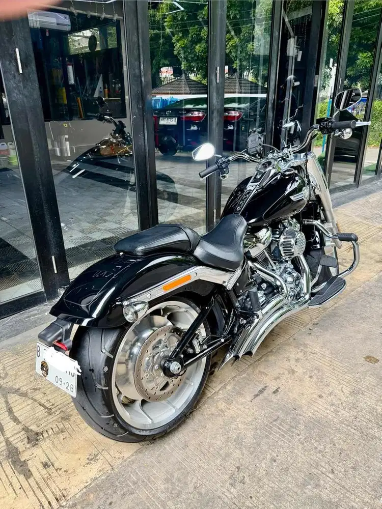 Harley Davidson Fatboy full paper Harley Softail Fatboy like new FP