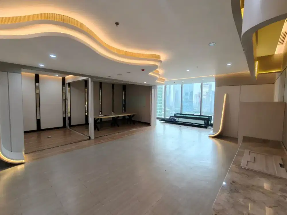 Disewakan Office World Capital Tower Jakarta Selatan - Luas 147.45 Sqm, Semi Furnished
