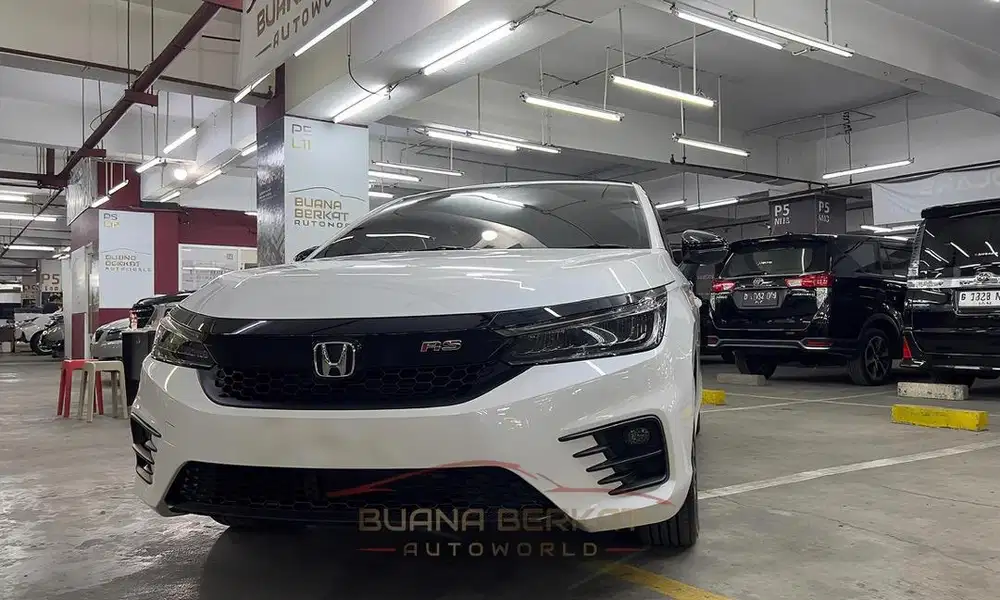 Honda City Hatchback RS Non Sensing 2022