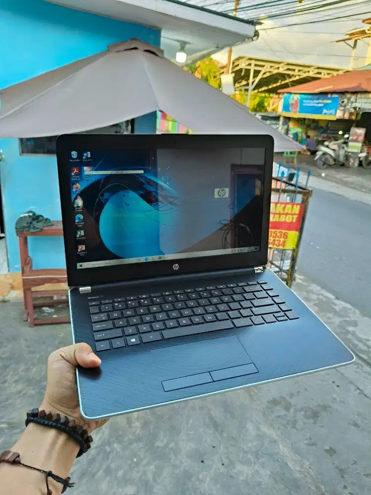 Laptop HP 14 BW0XX Second Unit + Charger ORI | RAM 4GB / SSD 120GB