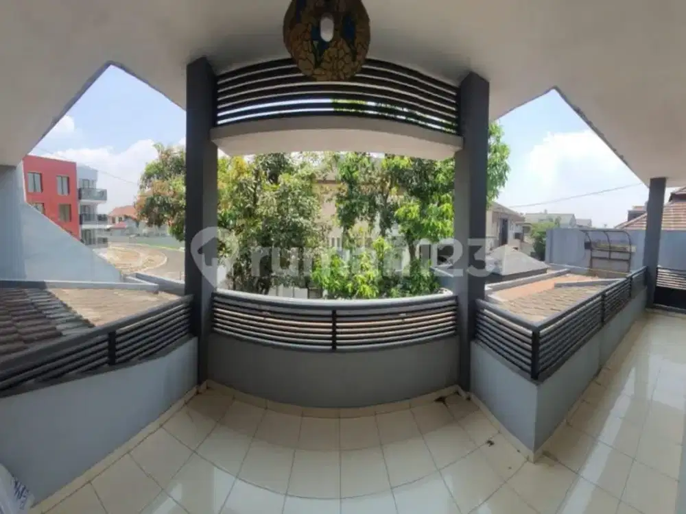 Rumah Terawat Situsari Buahbatu