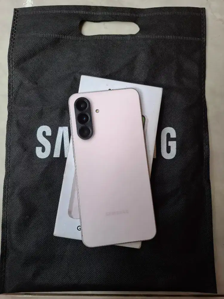Samsung a56 5G 8/256 Awesome Pink