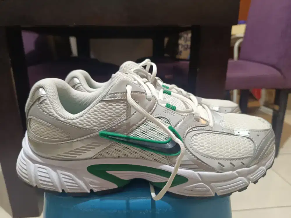 NIKE V5 RNR HIJAU
