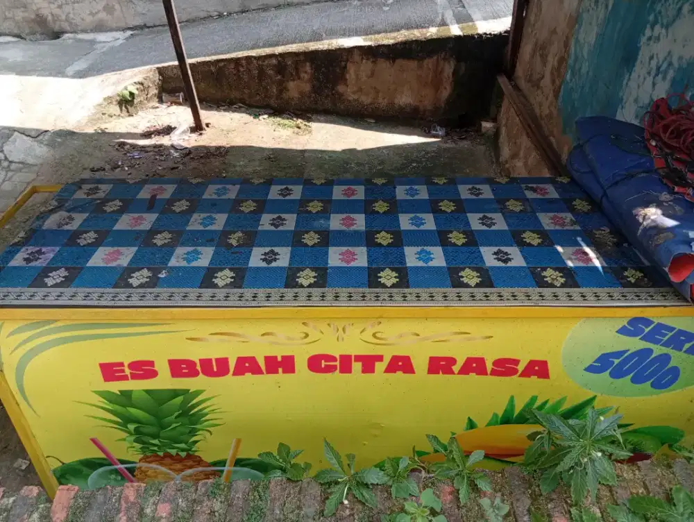 Dijual meja siap pakai untuk jualan