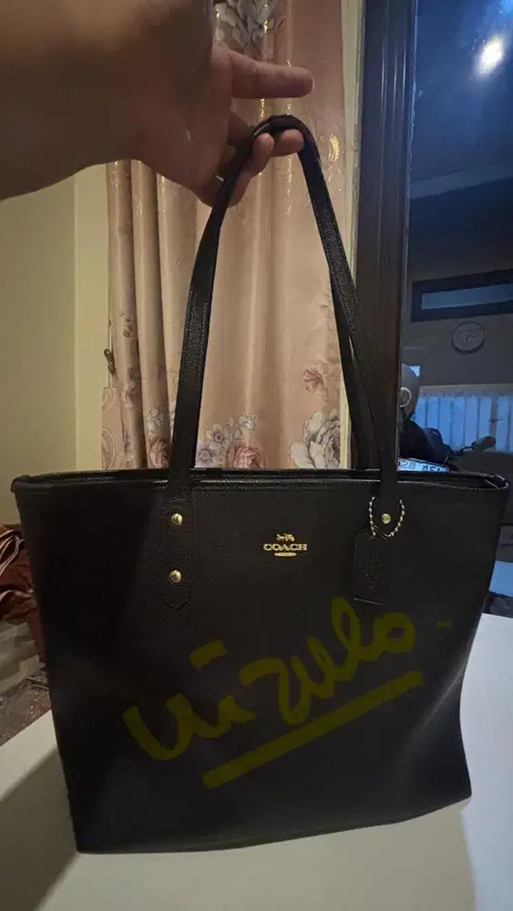 Preloved Coach Tote bag kondisi ada bekas pemakaian