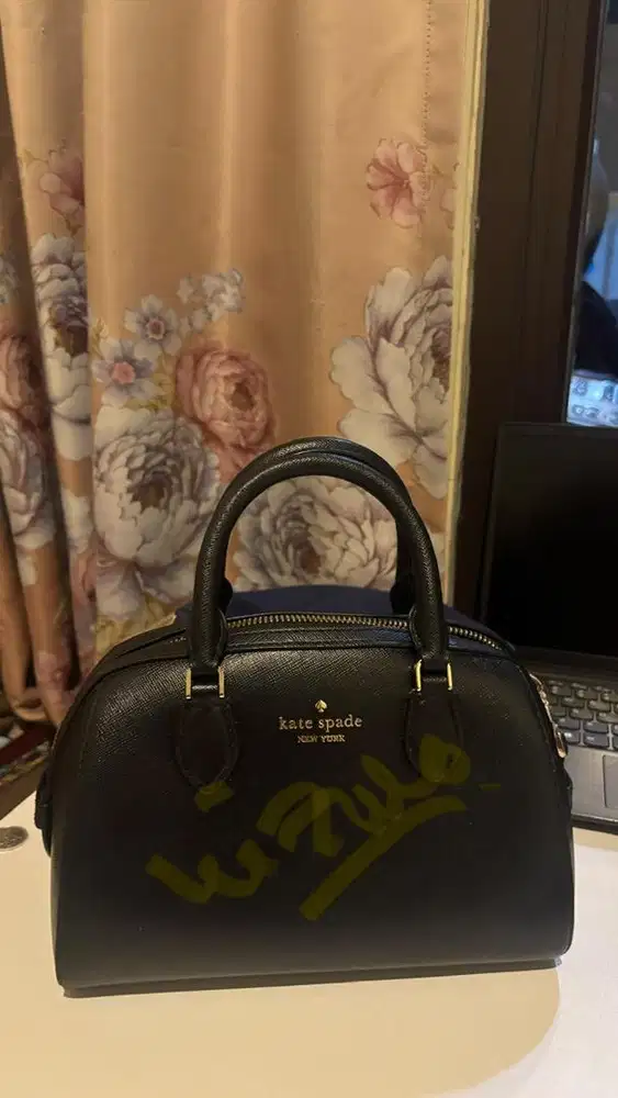 Preloved Kate Spade sling bag
